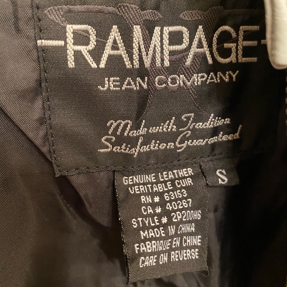 Leather jacket - Picture 3 of 3